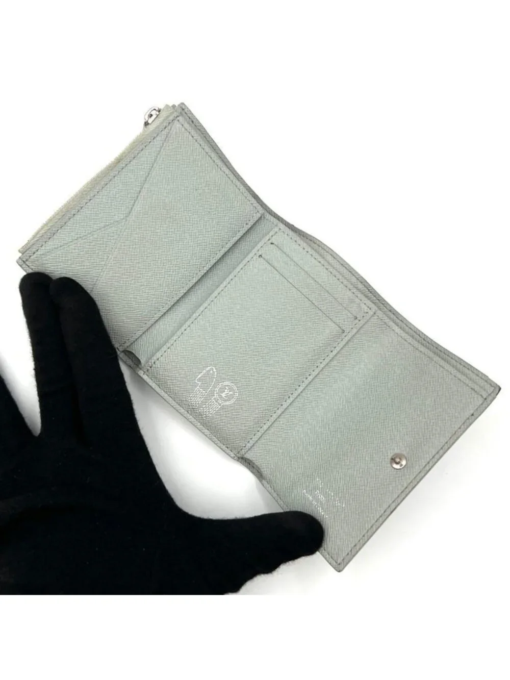 Louis Vuitton Monogram Victor Wallet Trifold Iridescent